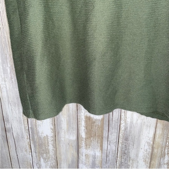 Loft Green Textured Blouse - Picture 2 of 4